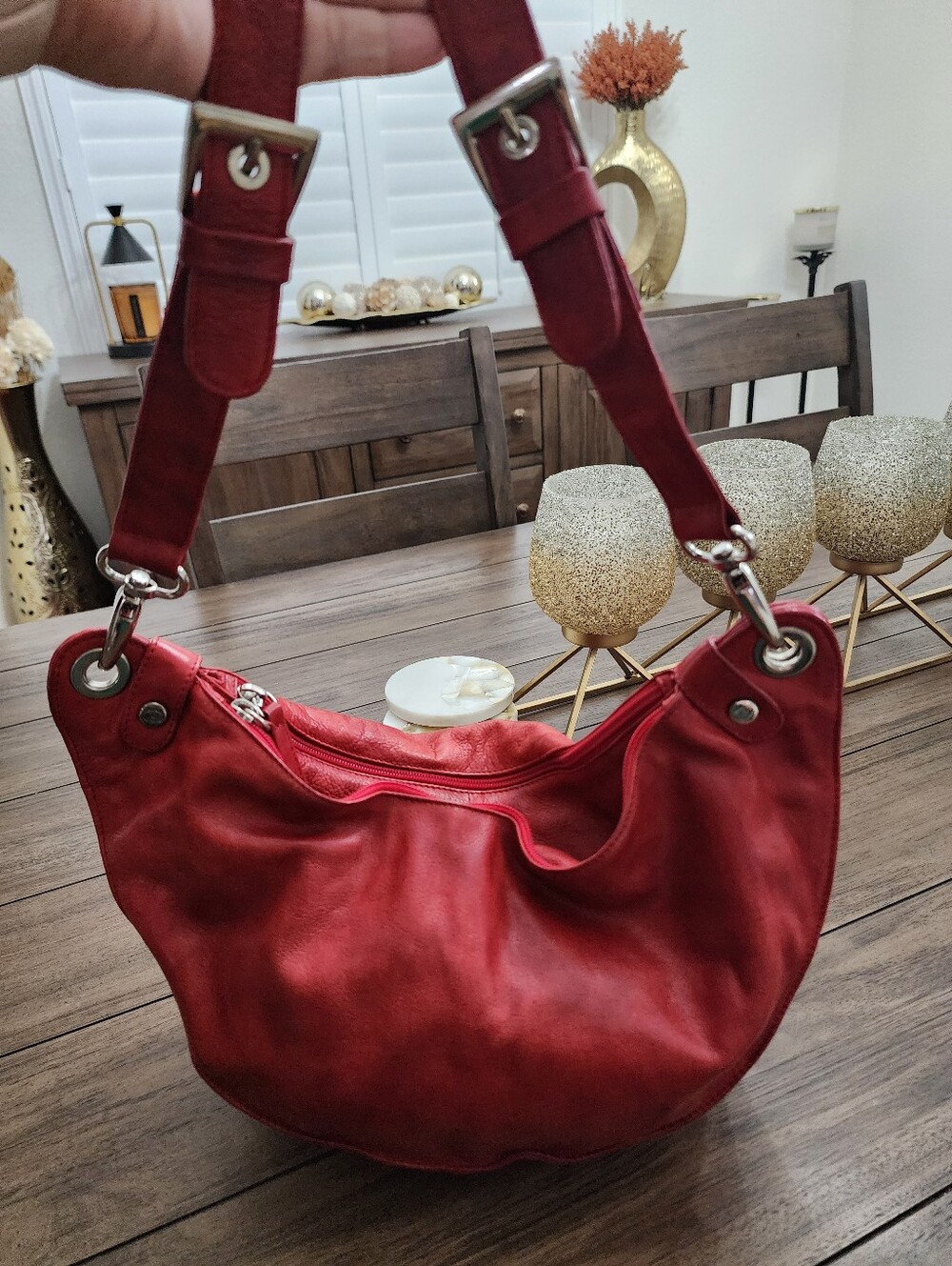 Vera Pelle Red Leather Women’s Adjustable Shoulder Or Crossbody Bag